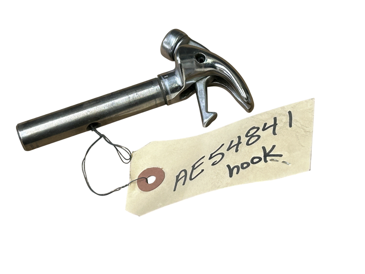 John Deere AE54841: Hook