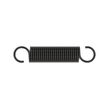 John Deere M156827: Extension Spring