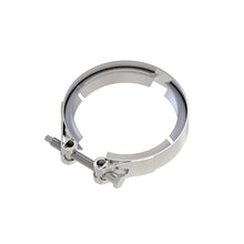 John Deere RE237876: V-Clamp